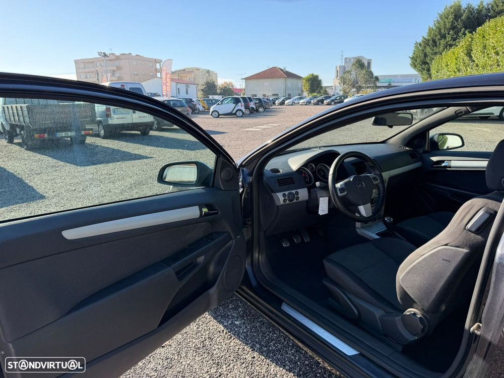 Opel Astra GTC 1.3 CDTi - 12