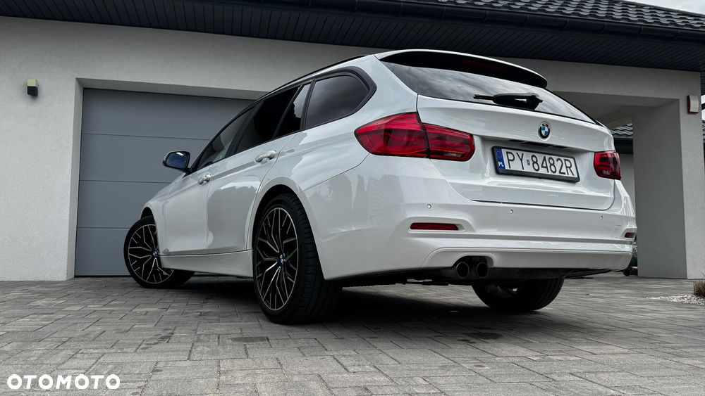 BMW Seria 3 330i xDrive Sport Line Shadow - 8
