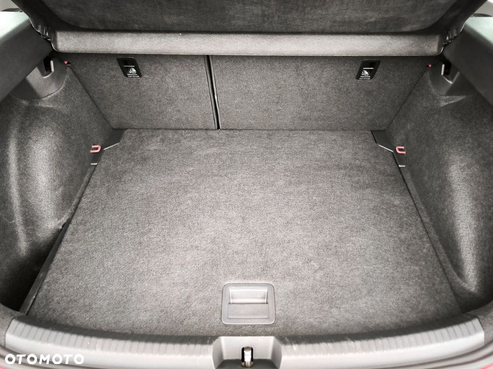 Volkswagen Taigo 1.5 TSI ACT Style DSG - 9
