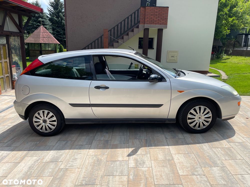 Ford Focus 1.6 Trend - 6