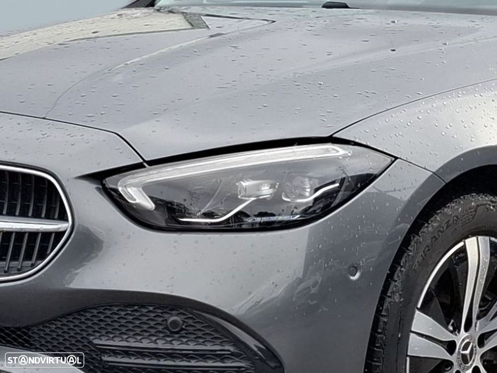 Mercedes-Benz C 220 2025 photo 3