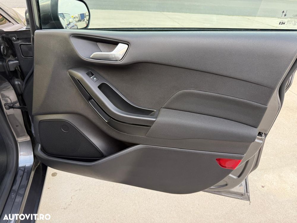Ford Fiesta 1.0 EcoBoost Active II - 38