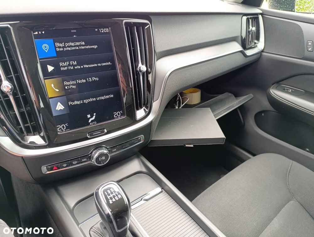 Volvo V60 D3 Momentum Pro - 19