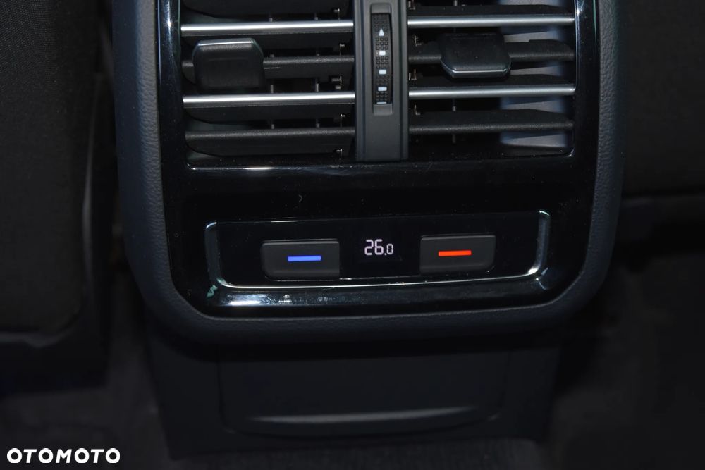 Volkswagen Passat 2.0 TDI (BlueMotion Technology) Comfortline - 33