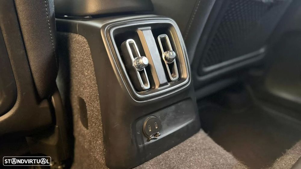 Volvo XC 40 T4 Recharge DKG RDesign - 27