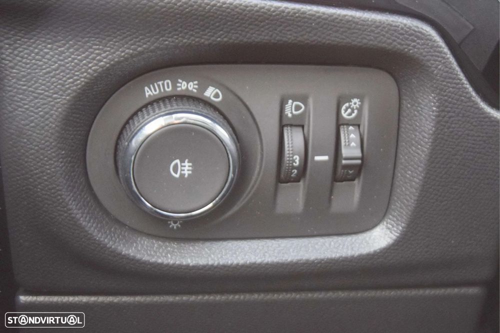 Opel Corsa 1.2 Business Edition - 11