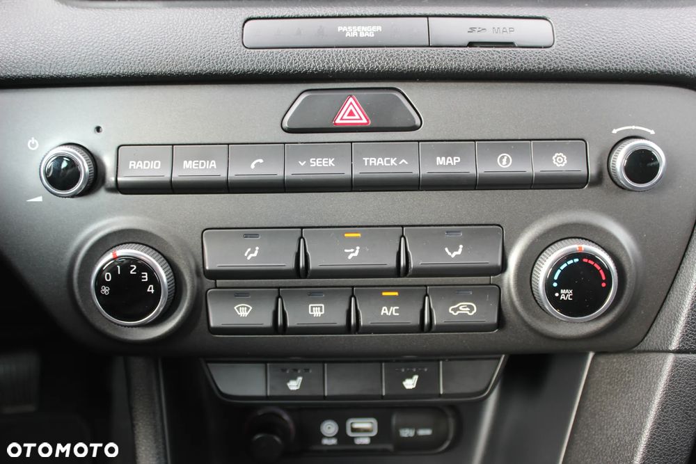 Kia Sportage 1.6 GDI L 2WD - 21