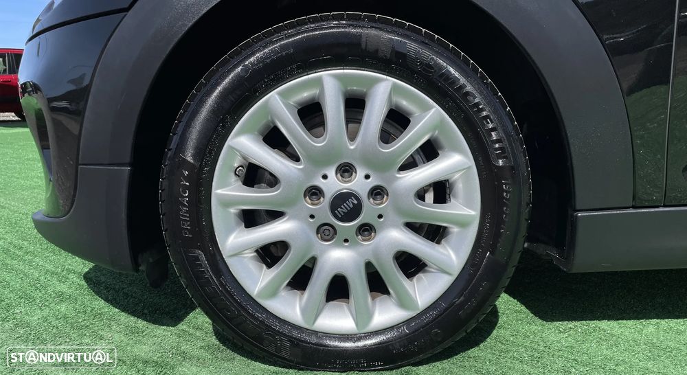 MINI 5 Portas One D - 32