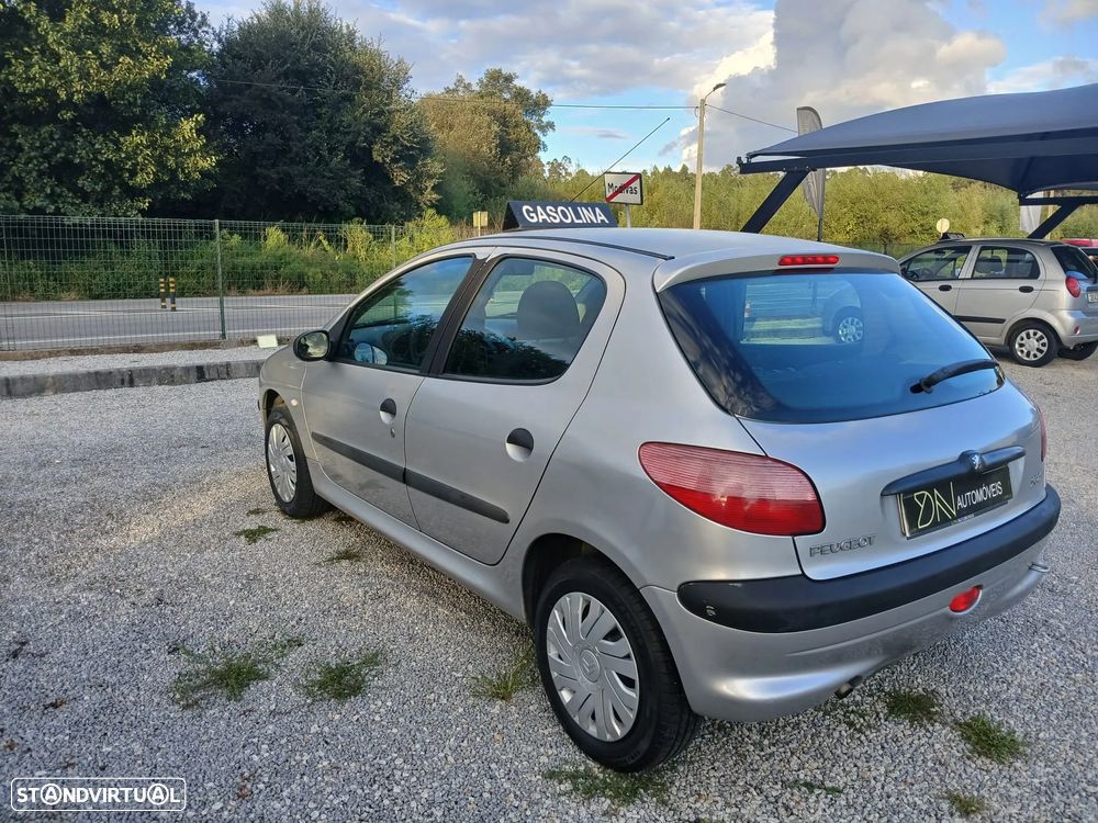 Peugeot 206 1.1 XR - 12