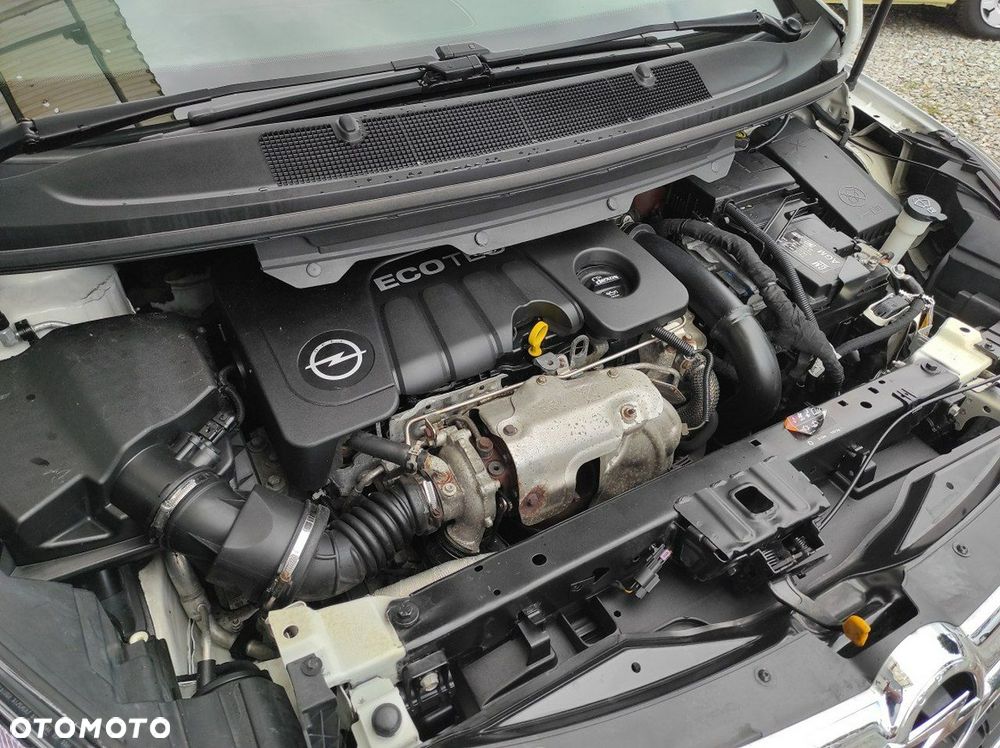 Opel Zafira - 19