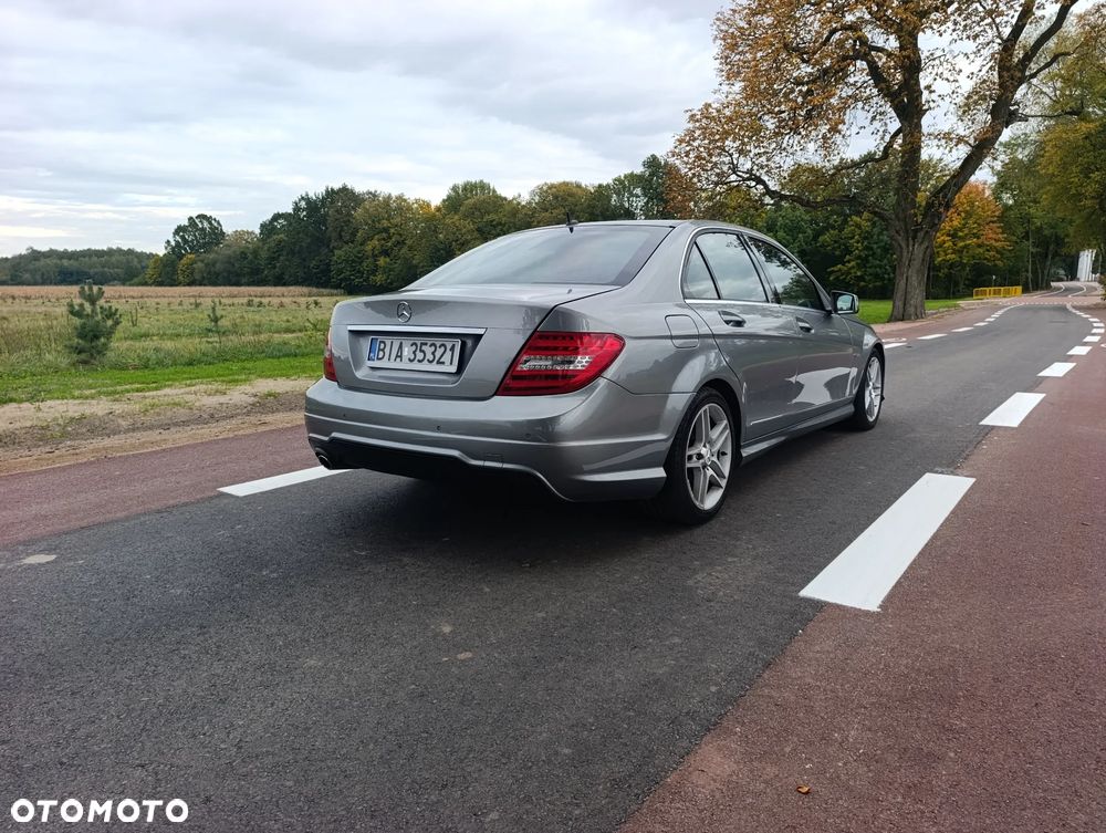 Mercedes-Benz Klasa C 180 CDI DPF (BlueEFFICIENCY) 7G-TRONIC Avantgarde - 9