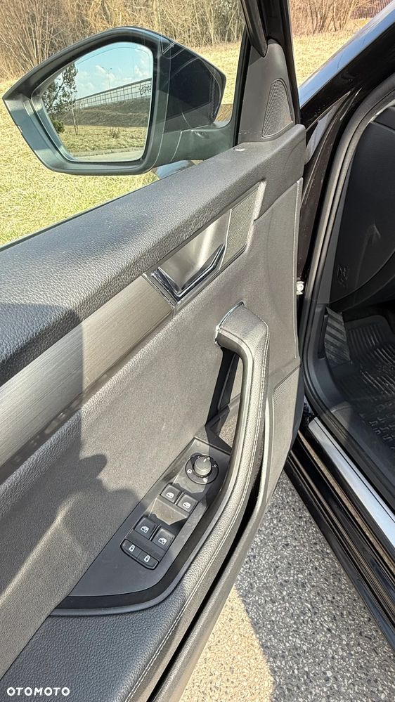 Skoda Superb 2.0 TDI SCR Style DSG - 17