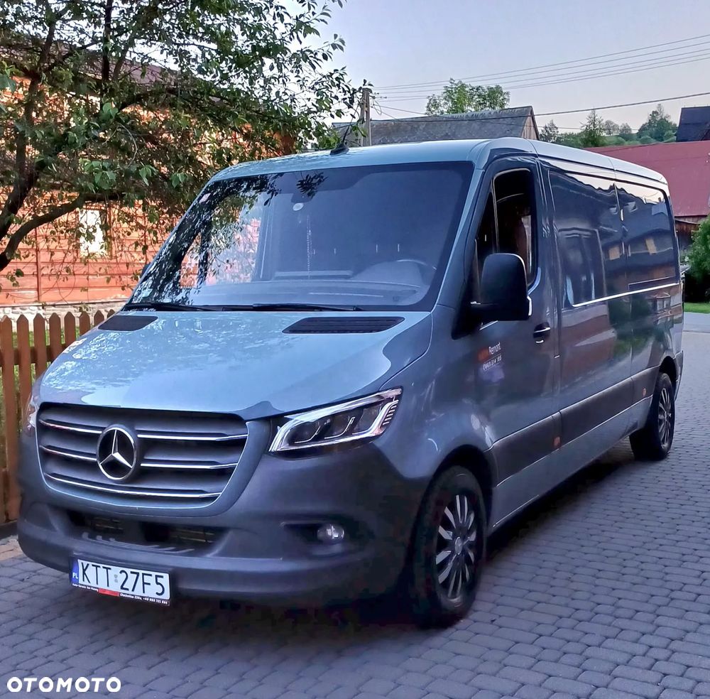 Mercedes-Benz Sprinter - 1
