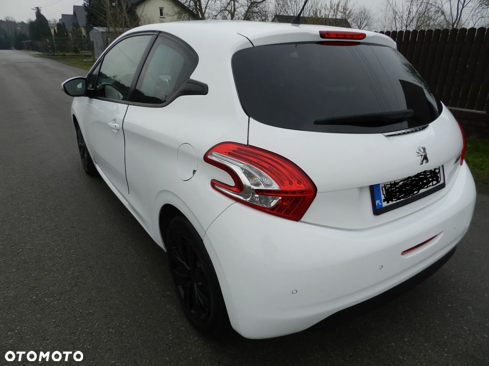 Peugeot 208 1.2 PureTech Active - 20