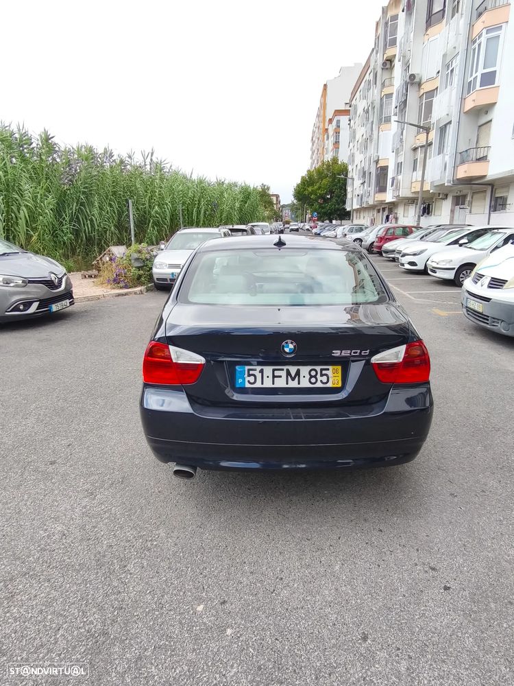 BMW 320 d — fotografia 2