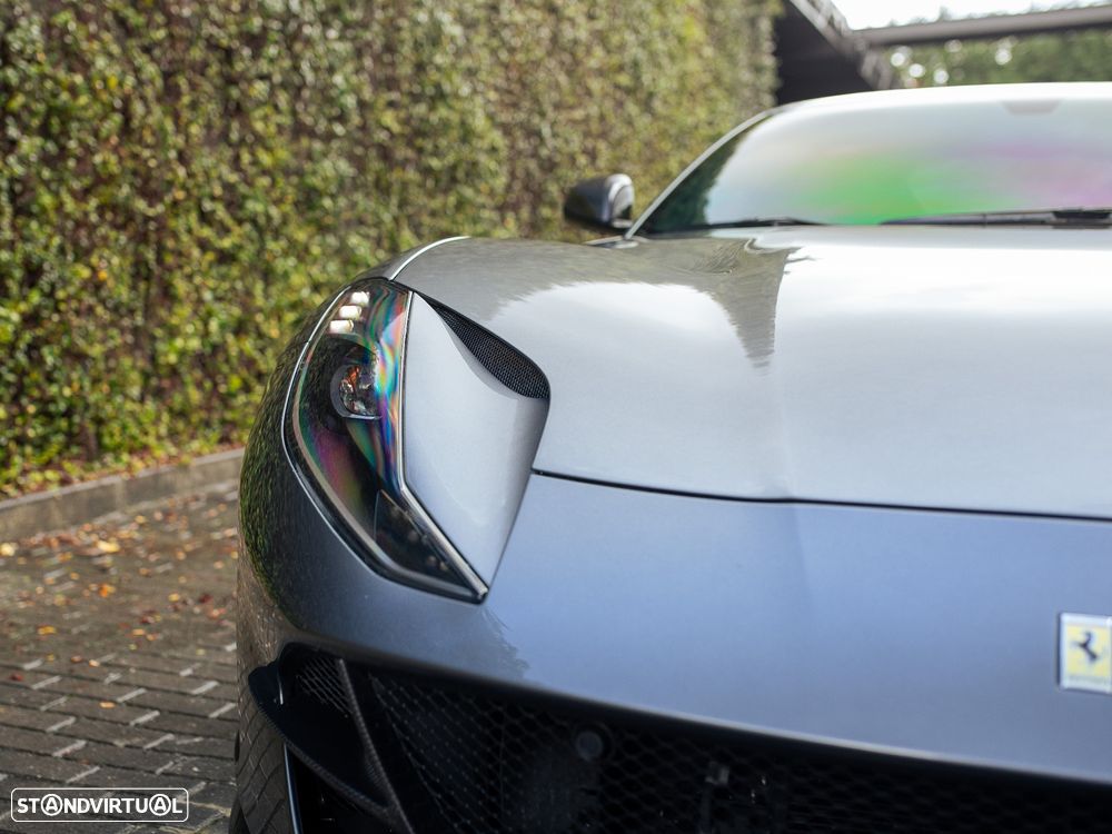 Ferrari 812 Superfast Standard - 10