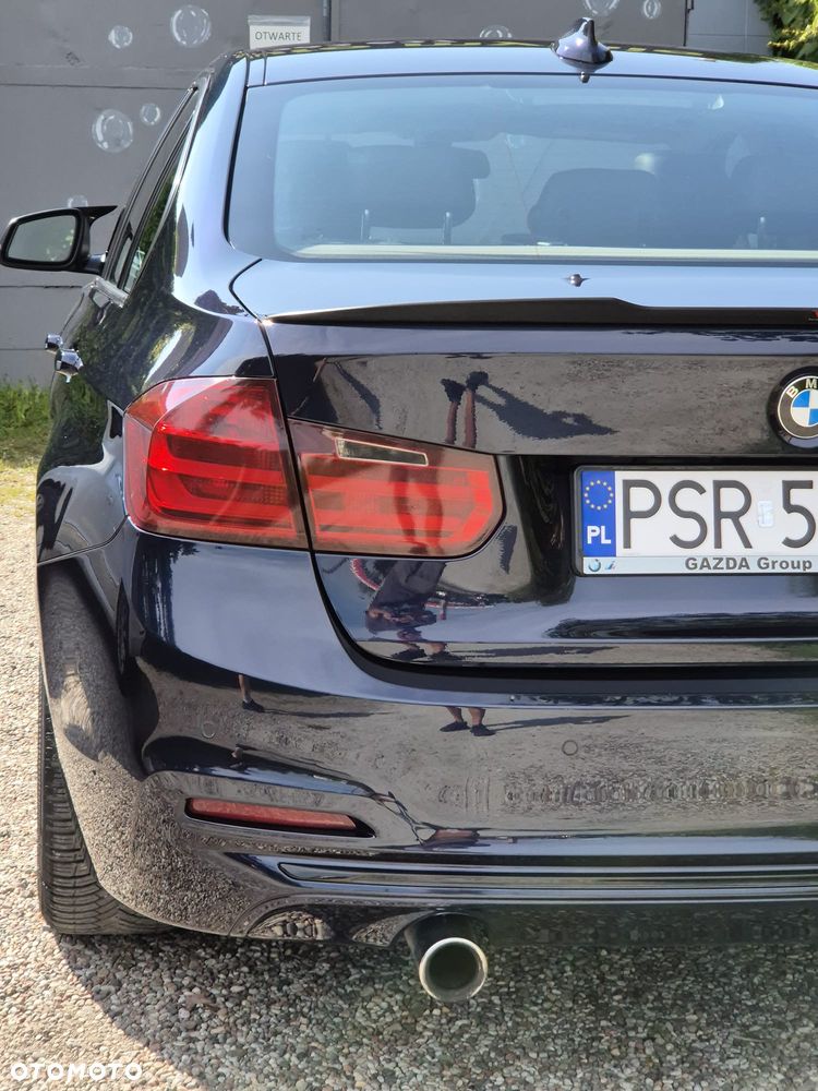 BMW F30 2012 photo 3