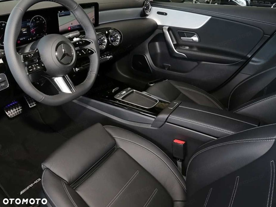 Mercedes-Benz Klasa A 200 AMG Line 7G-DCT - 10