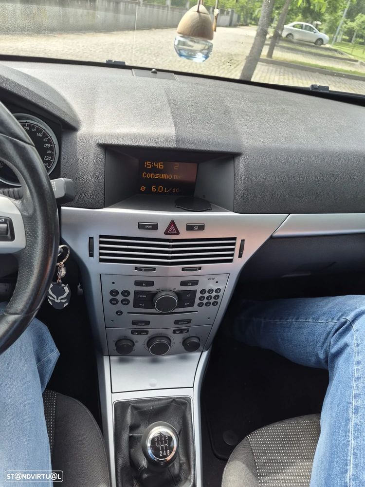 Opel Astra GTC 1.7 CDTI - 7