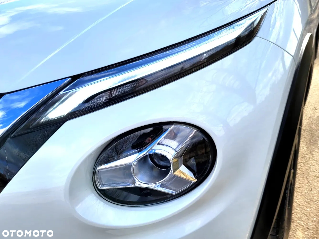 Nissan Juke 1.0 DIG-T N-Connecta - 16
