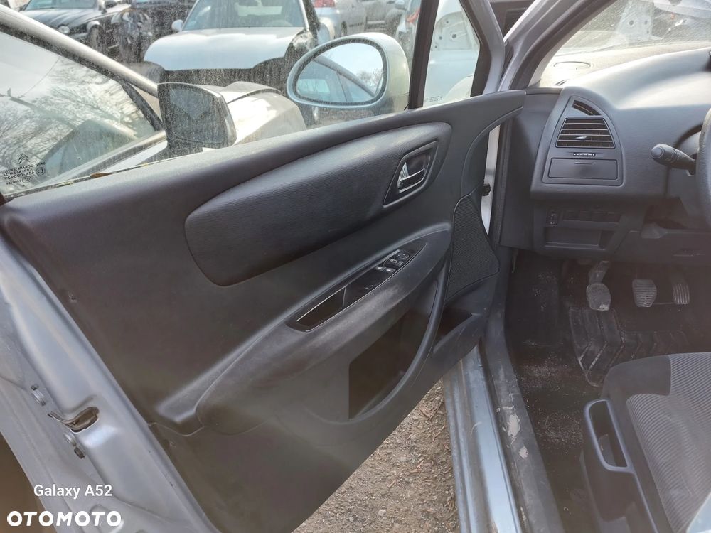 Zderzak CITROEN C4 1,4B 06R. maska,lampy,drzwi,klapa.... - 7