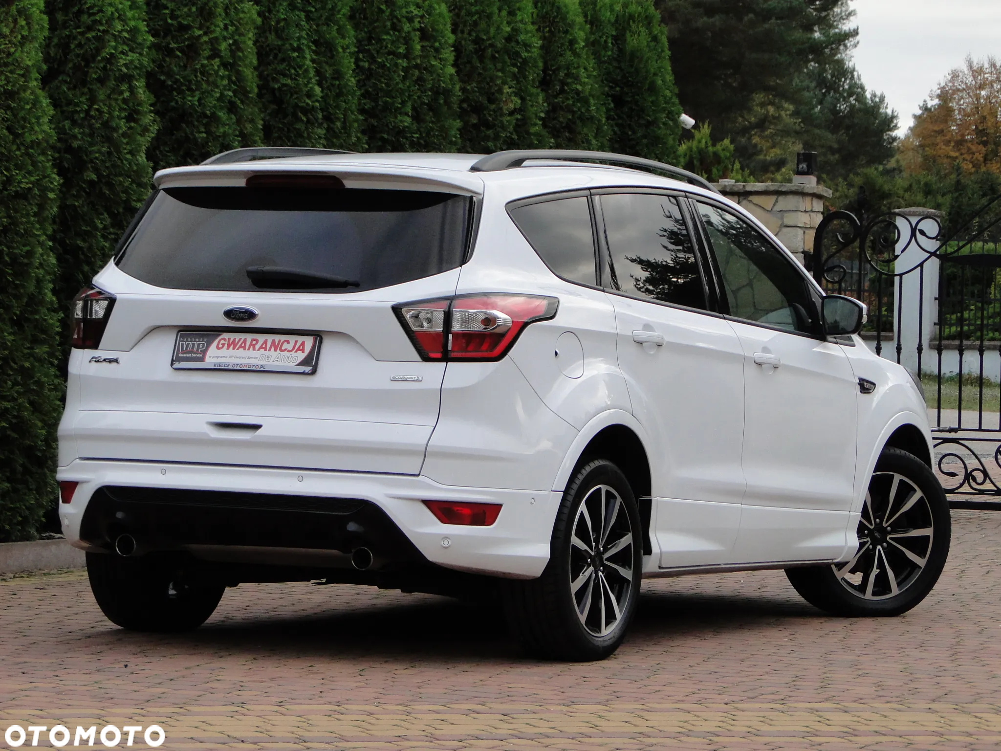 Ford Kuga 1.5 EcoBoost FWD ST-Line ASS - 2