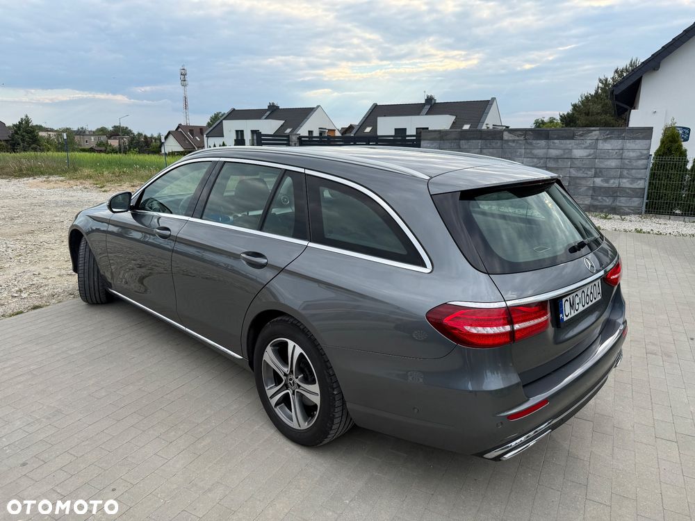 Mercedes-Benz Klasa E 220 d Business Edition 9G-TRONIC - 12