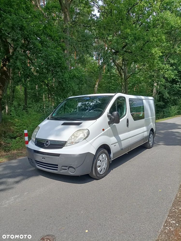 Opel Vivaro - 1