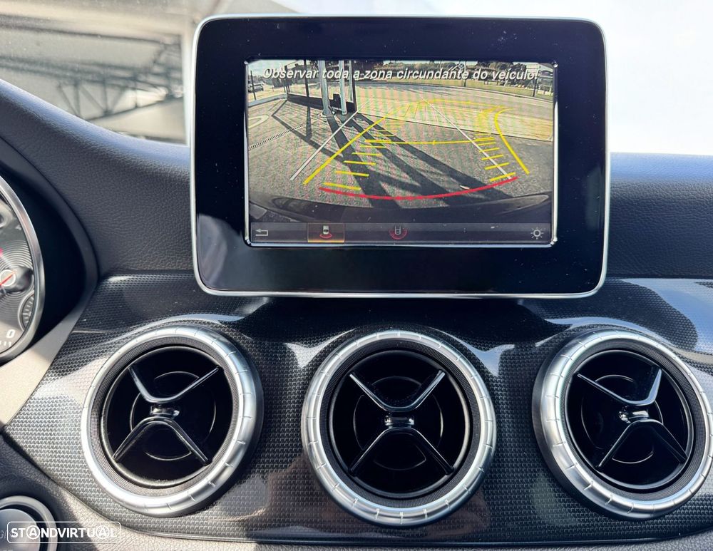 Mercedes-Benz CLA 180 d Shooting Brake Urban - 9