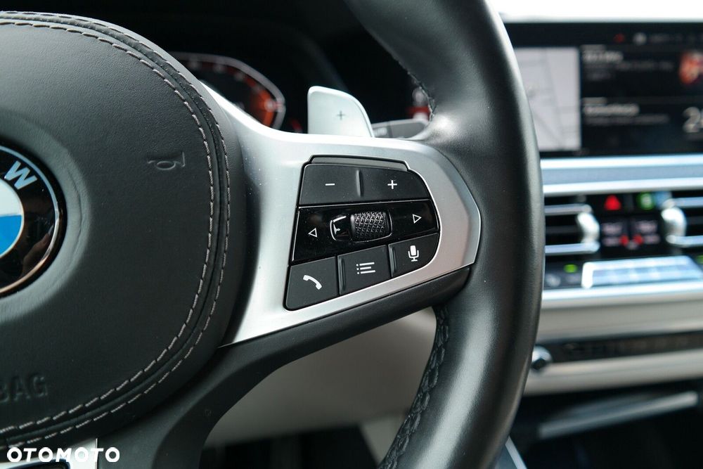 BMW X7 - 21