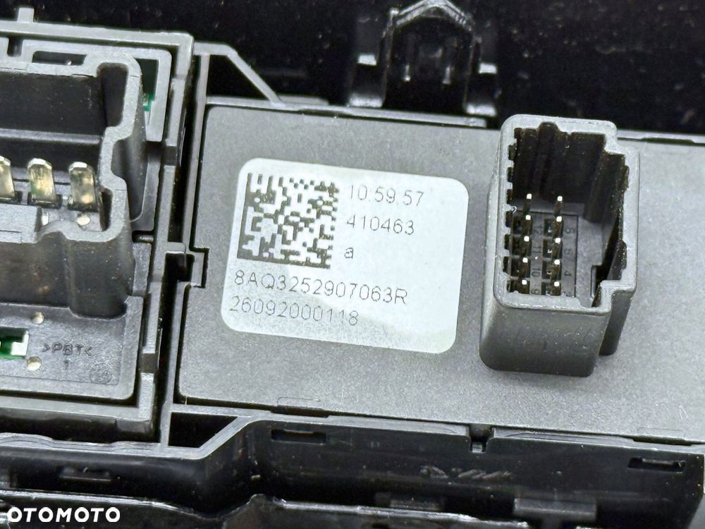 dysze kratki nawiewu przyciski plastik / dacia spring 681005985r - 6