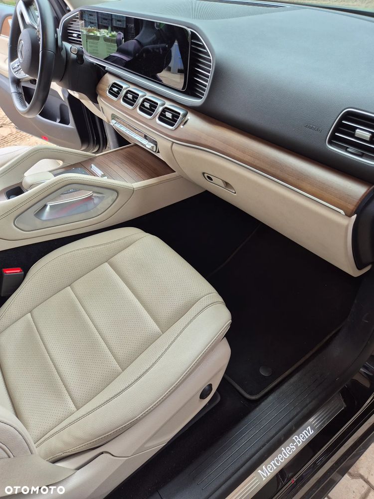 Mercedes-Benz GLE - 16