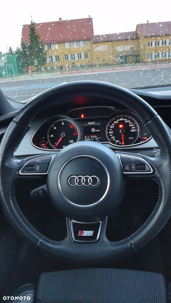Audi A4 Avant 2.0 TDI - 16