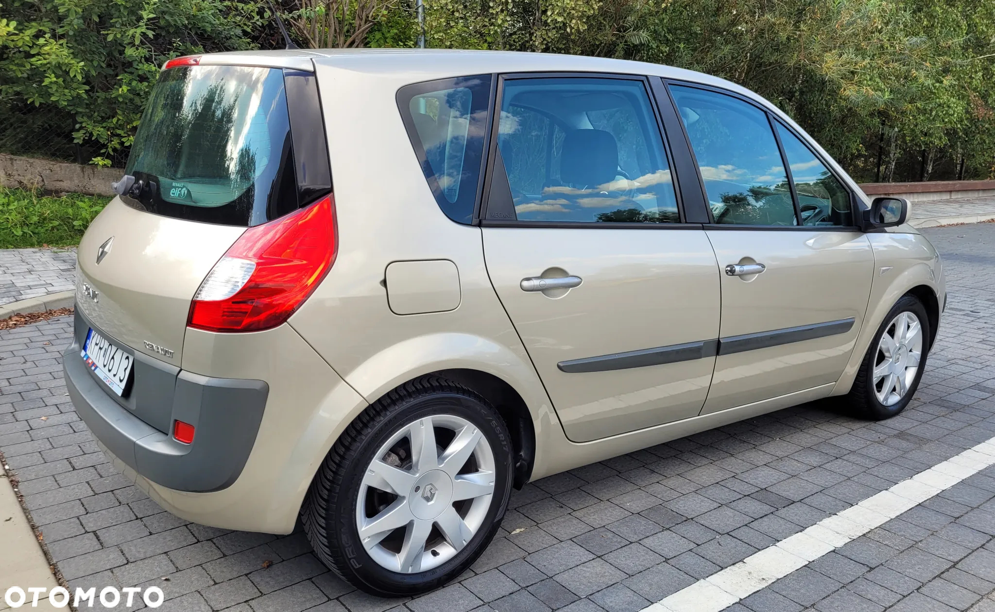 Renault Scenic 2.0 Confort Authentique - 6