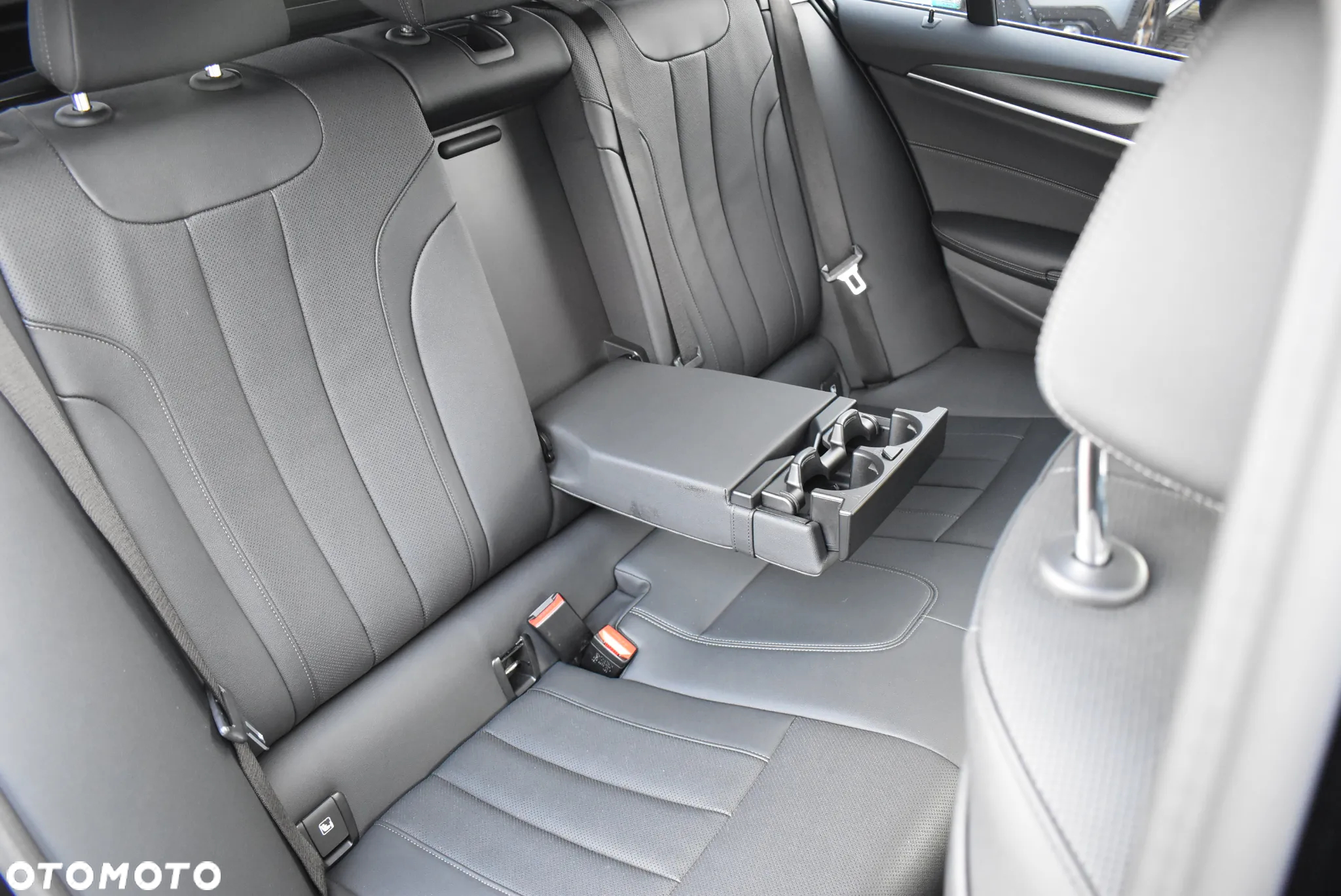 BMW Seria 5 - 21