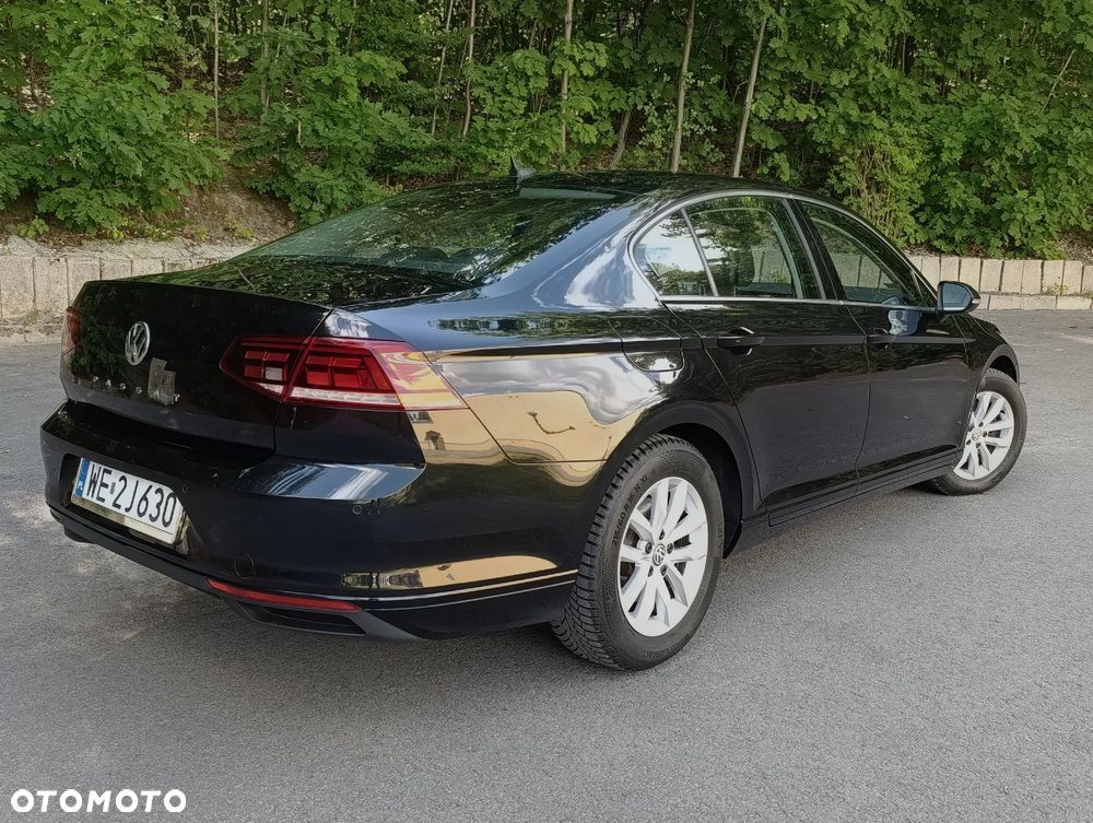 Volkswagen Passat 2.0 TDI EVO Business DSG - 2