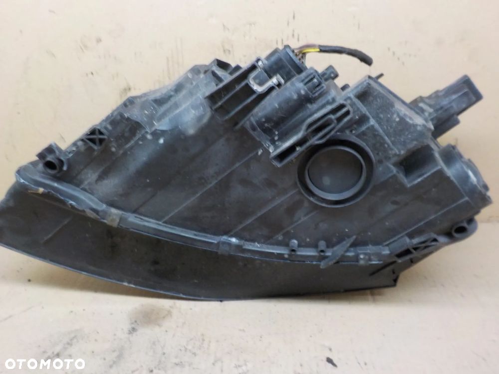 AUDI A4 B8 LAMPA PRAWY PRZÓD PRAWA EUROPA - 6