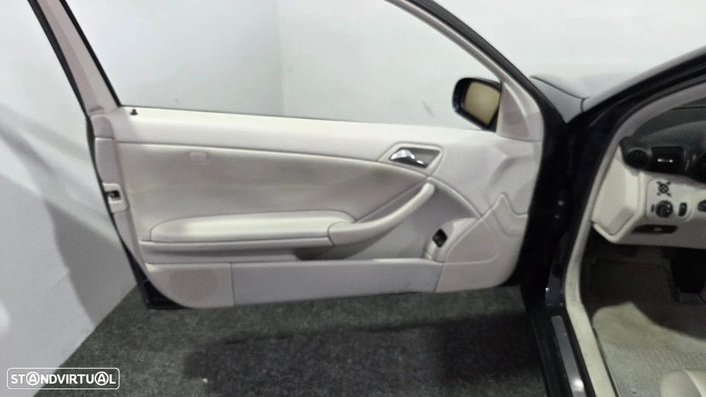 Mercedes-Benz C 180 Sport Coupé K Evolution - 29