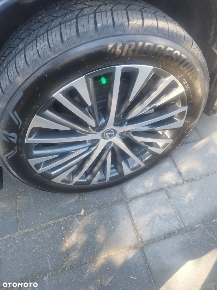 Lexus RX - 11