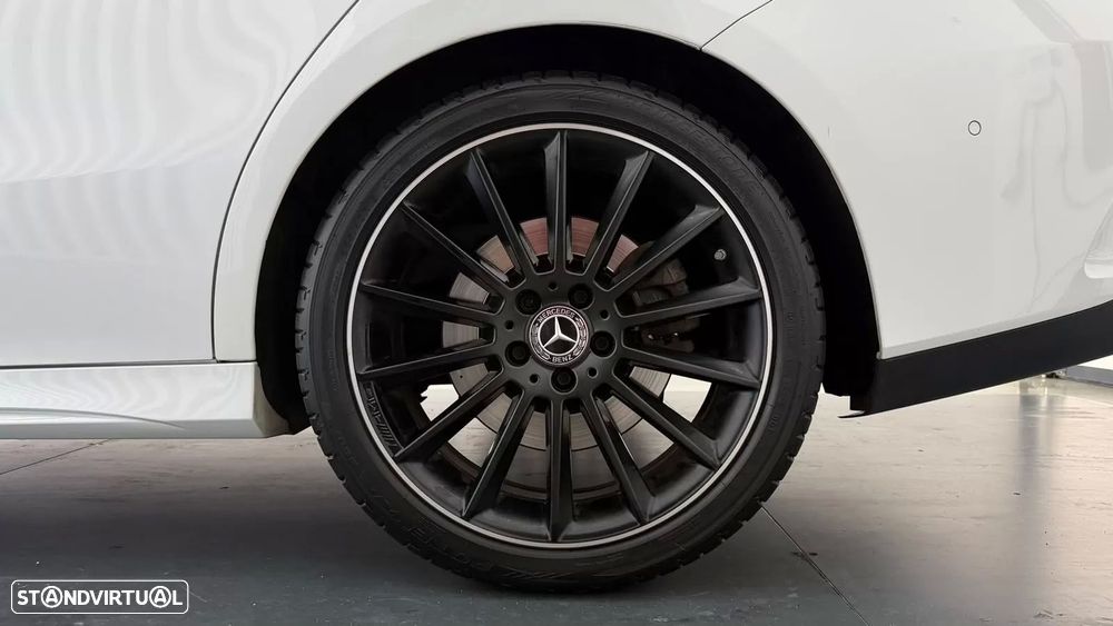 Mercedes-Benz CLA 250 7G-DCT AMG Line - 15