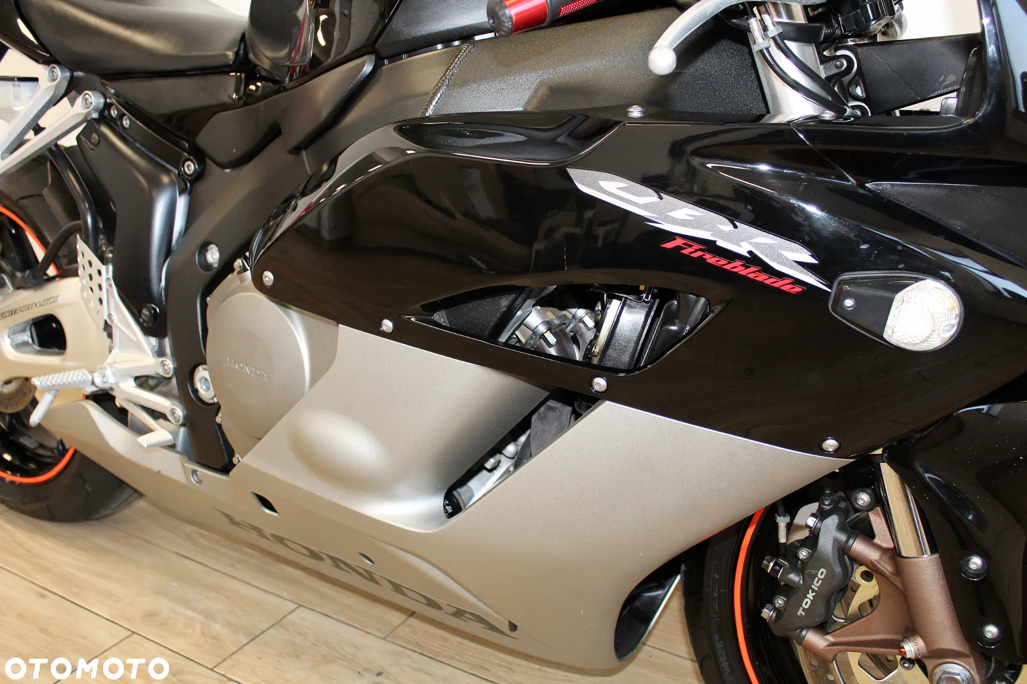 Honda CBR - 8