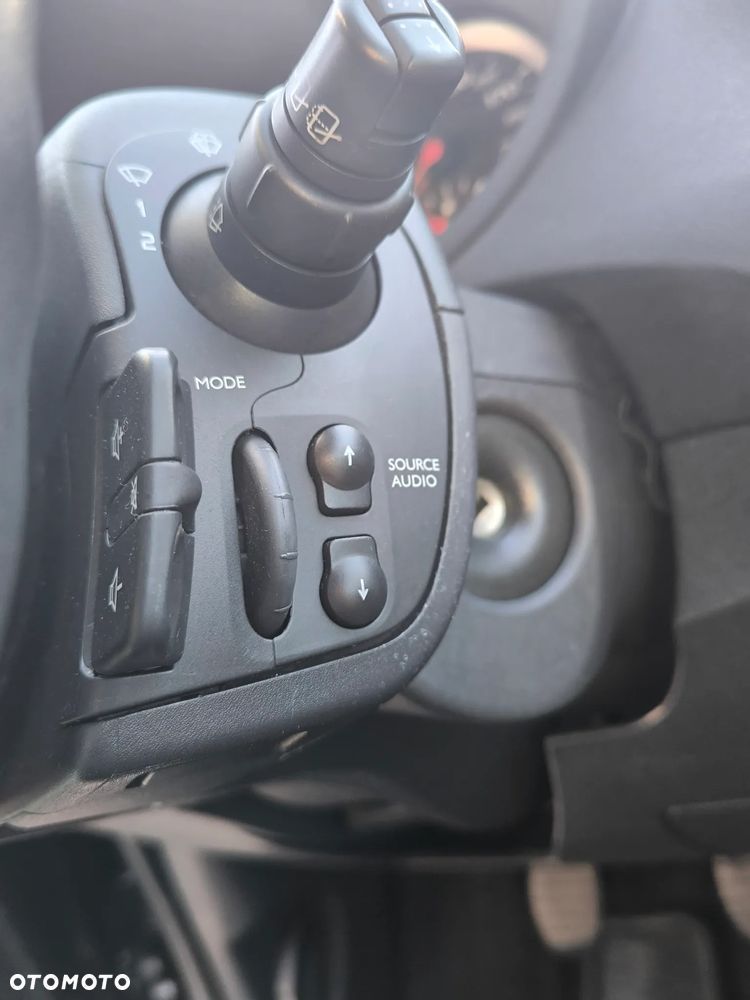 Renault Clio 1.2 16V Expression - 15