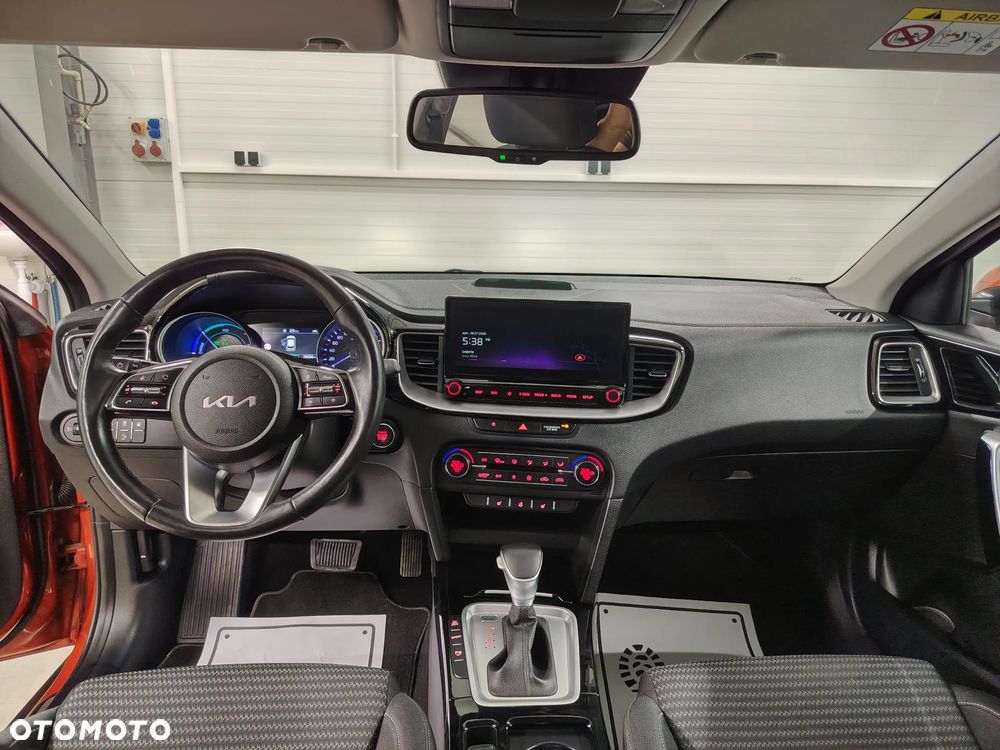Kia XCeed 1.6 GDI PHEV Business Line DCT - 25
