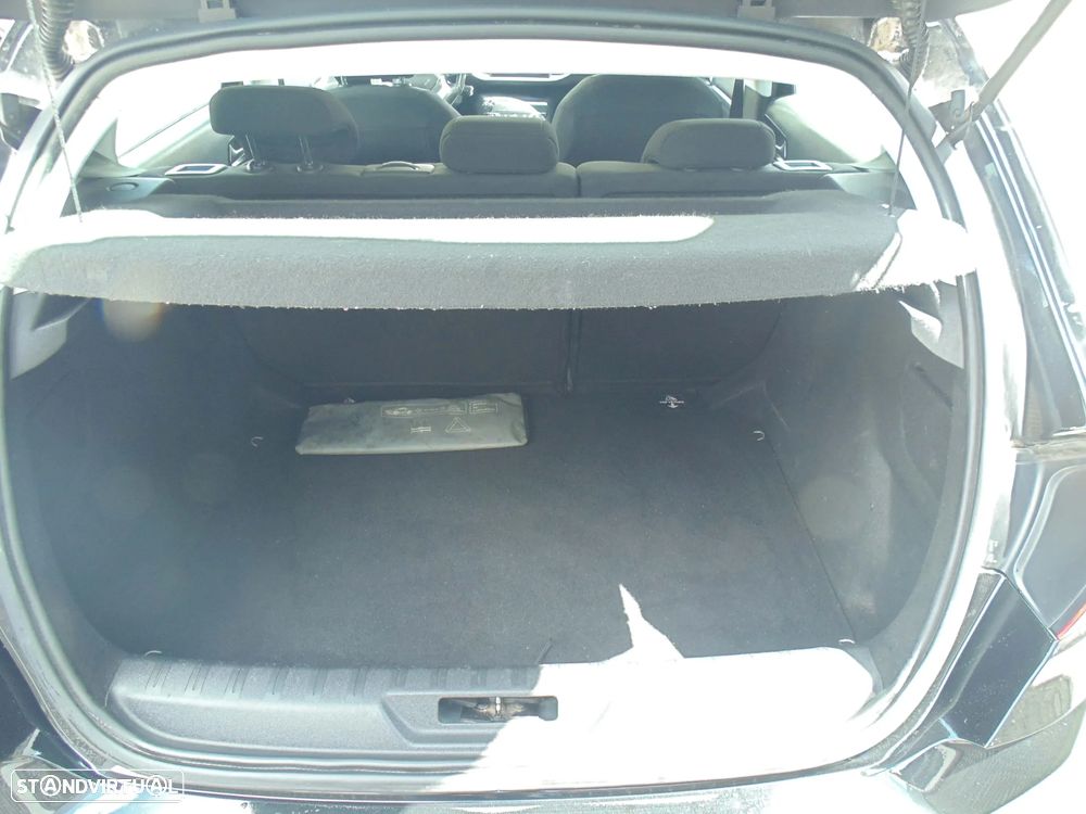 Peugeot 308 1.6 HDi Active - 17