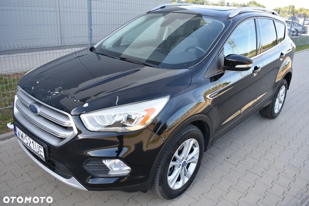 Ford Kuga 2.0 TDCi 2x4 Titanium - 2