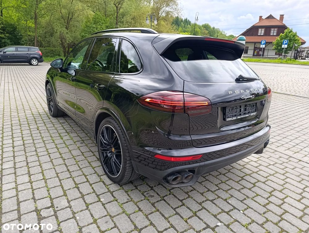 Porsche Cayenne S Platinum Edition - 10