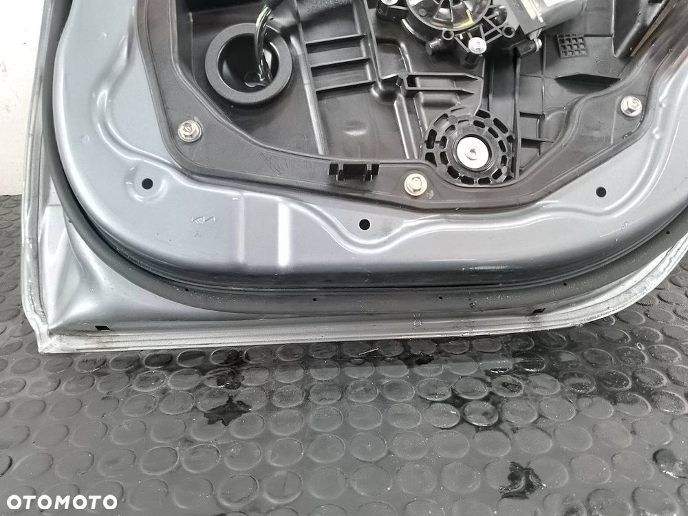 DRZWI PRAWY TYŁ KIA CEE'D III CSS KOMBI - 2