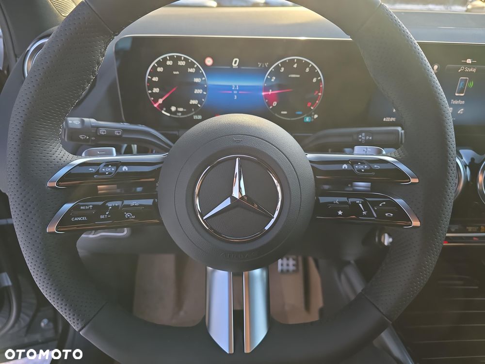 Mercedes-Benz GLA 200 mHEV AMG Line 7G-DCT - 14