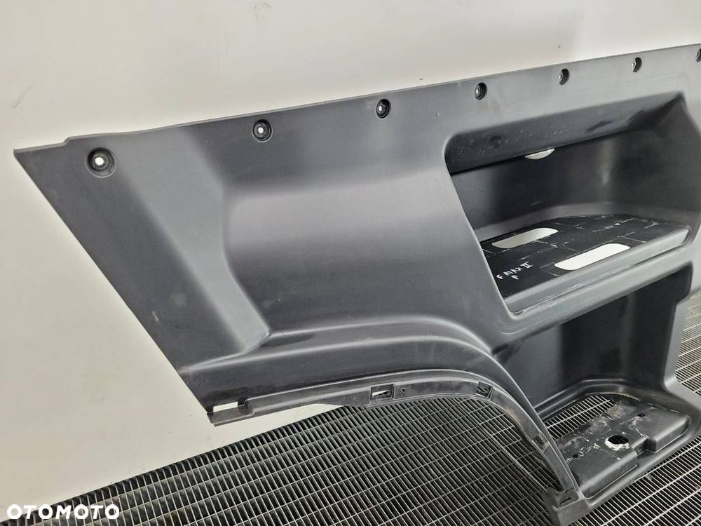 STOPIEŃ STOPNICA KABINY PRAWY FORD F-MAX 500 EURO 6 2019 JC46-E101K85-AEW - 2