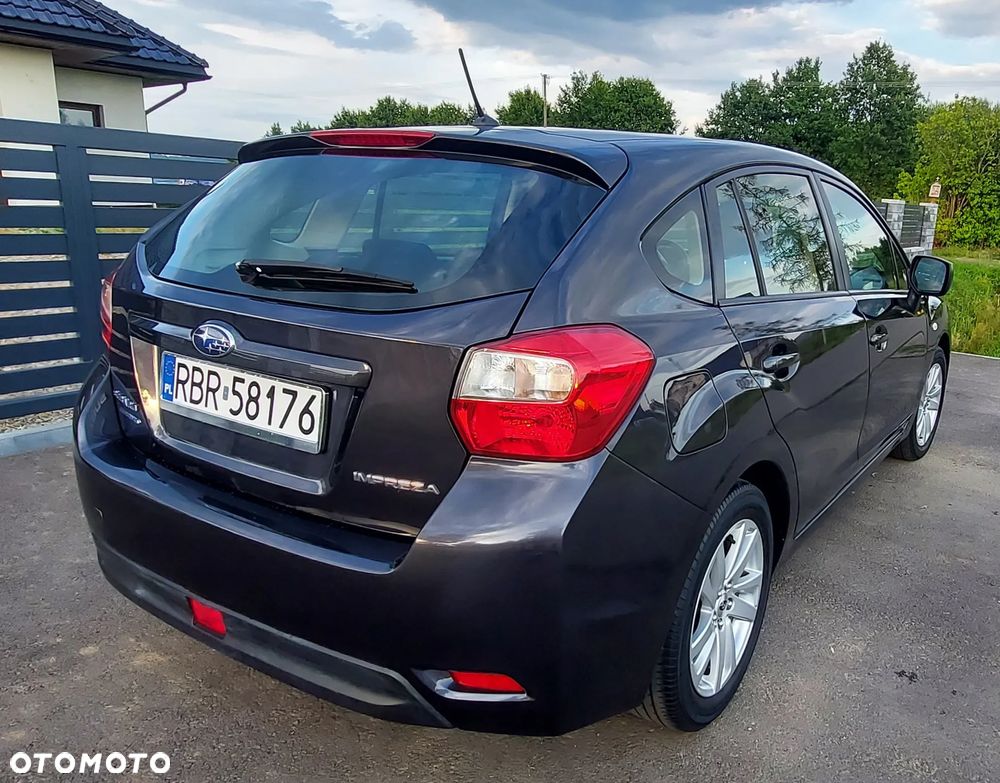 Subaru Impreza 2.0i Active - 18